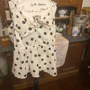 Torrid polka dot crop shirt